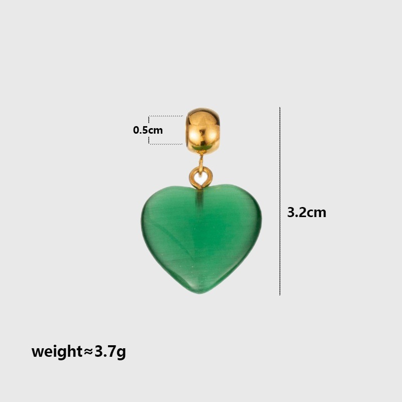 Love-green cat eyes