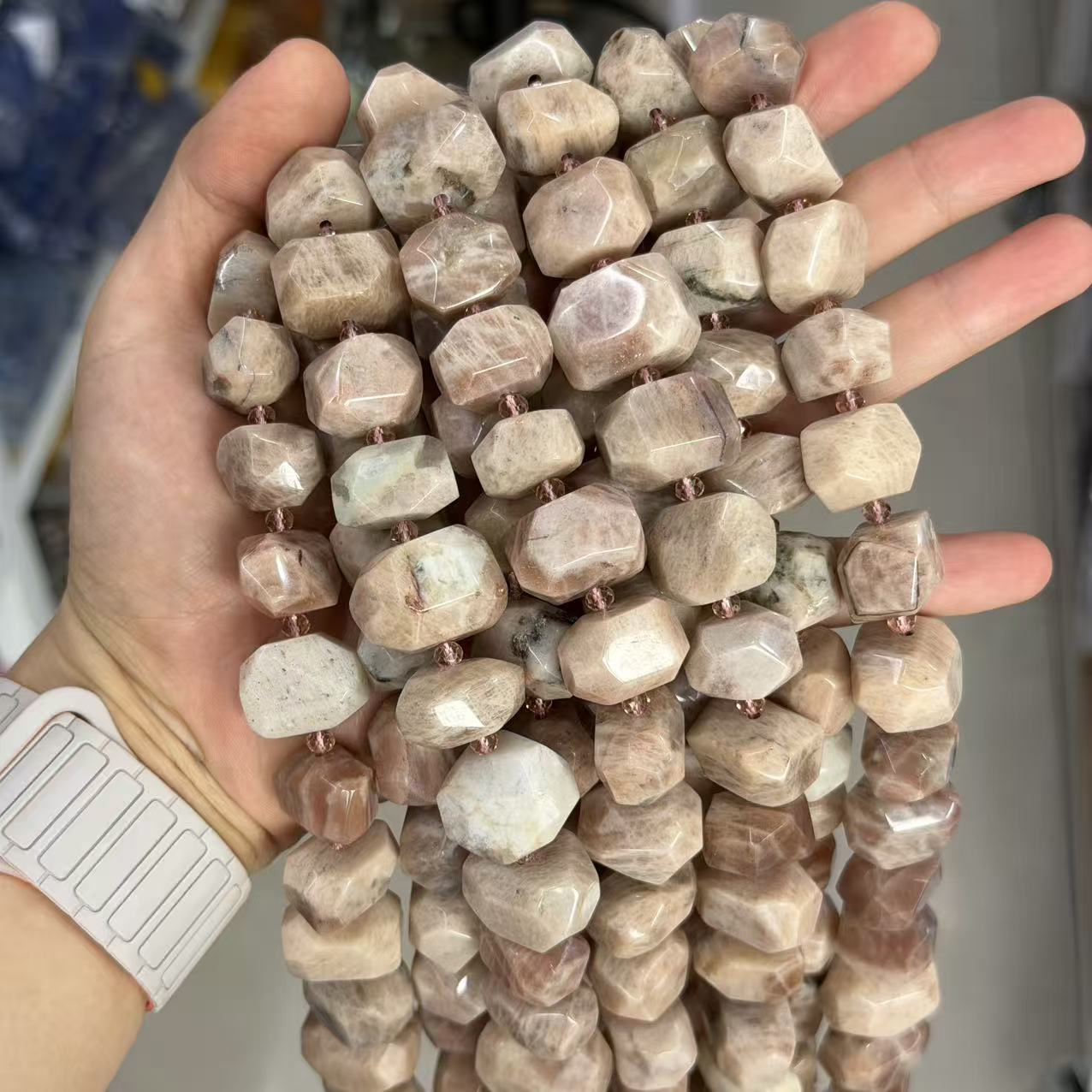 white Sunstone