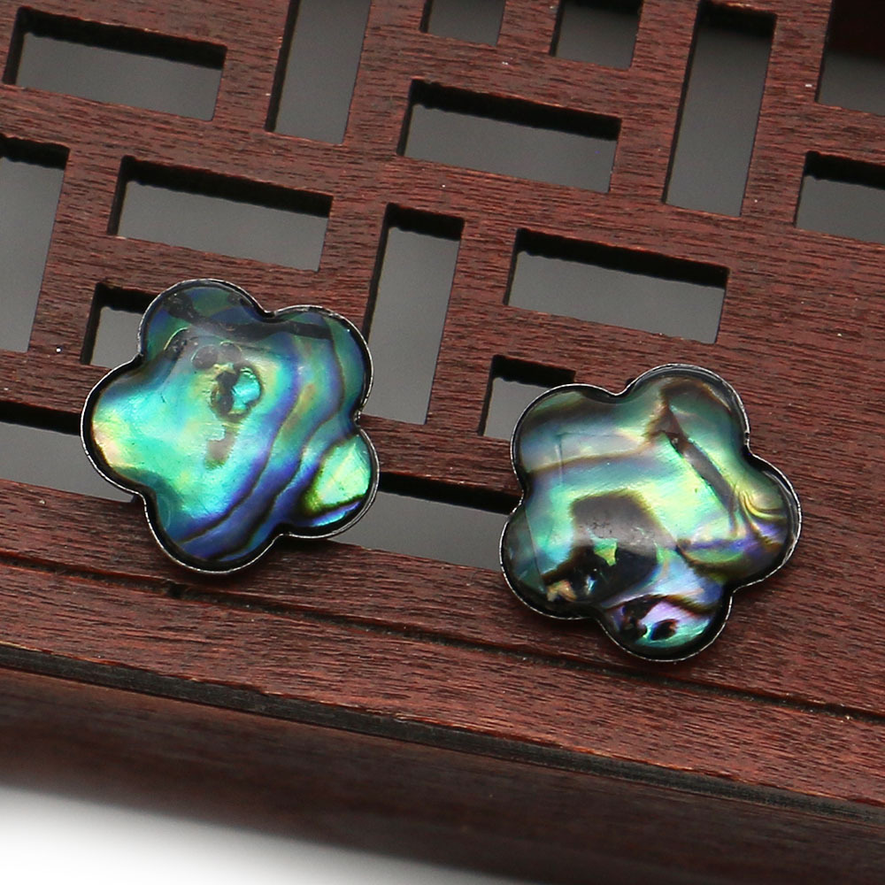 Plum blossom shape 12x12mm, 2g