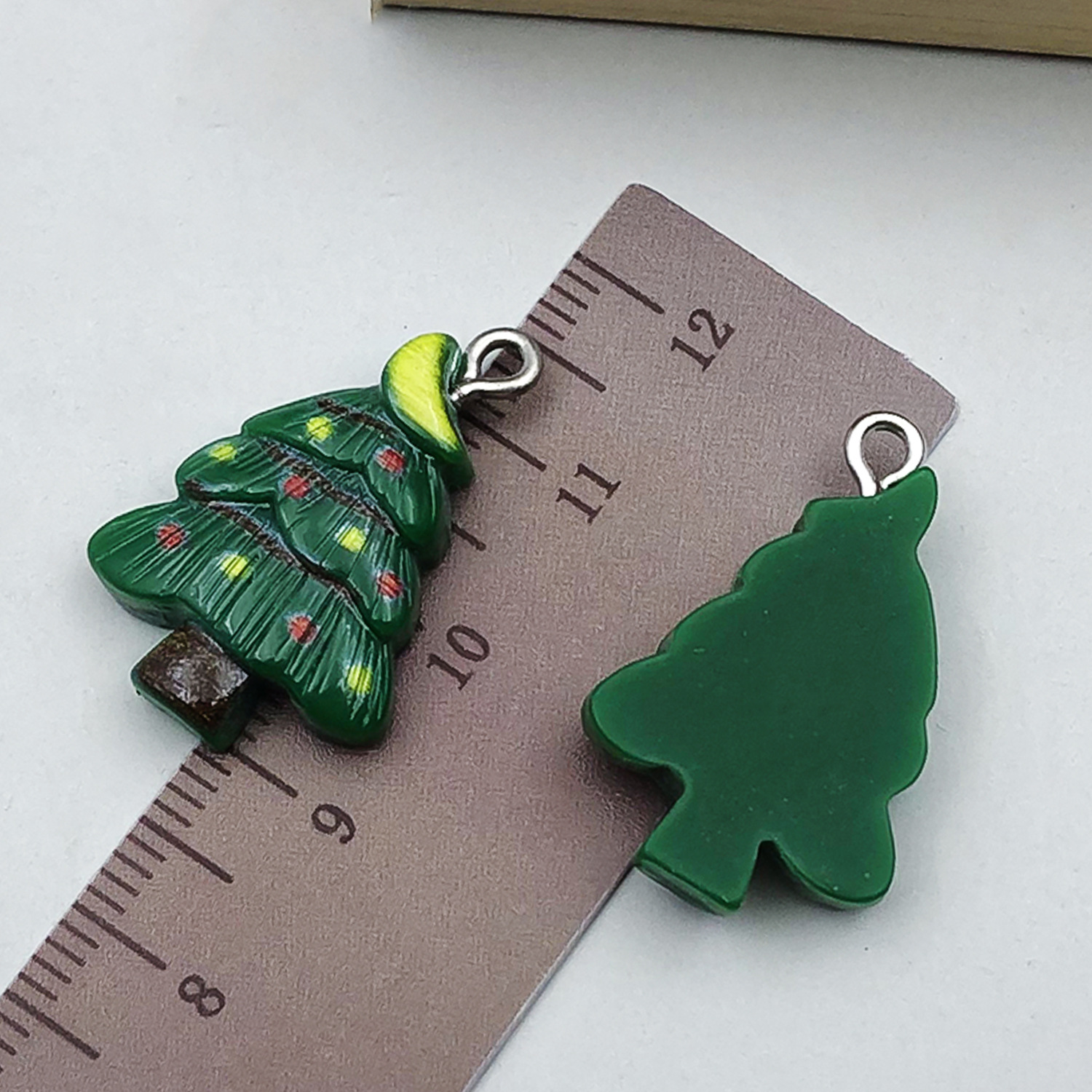 1 green resin christmas moon christmas tree 17x25m
