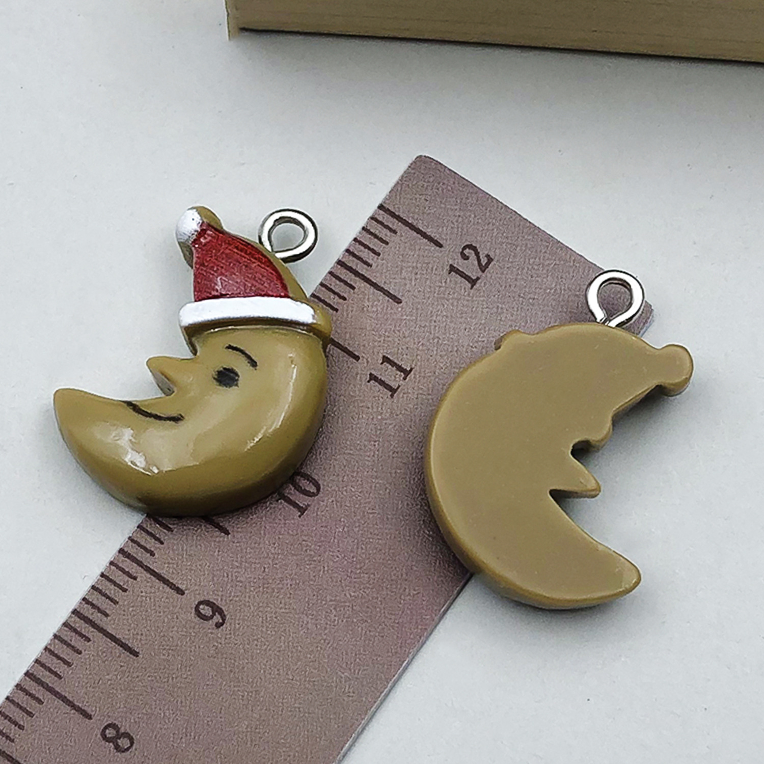 1 coffee brown resin christmas hat moon 18x25mm-1.