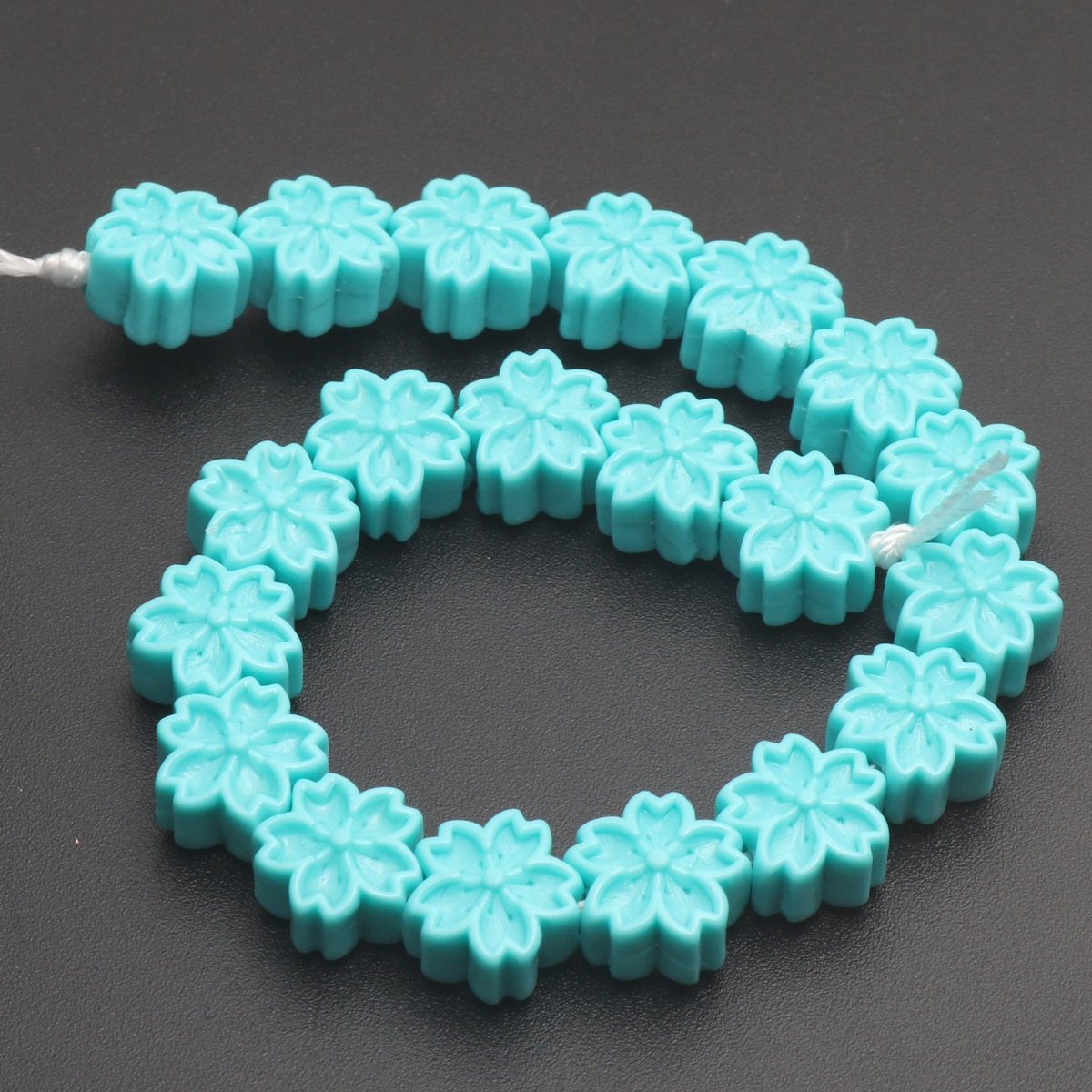 Lake blue 8.5mm