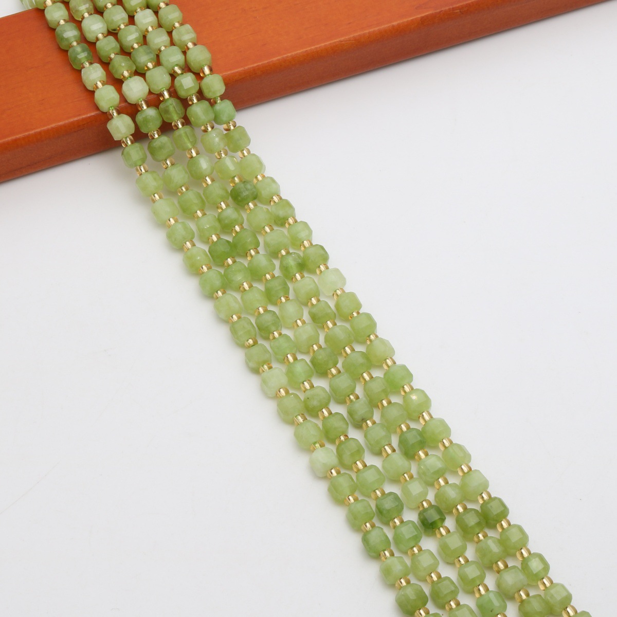 Yellow green 10mm/38pcs