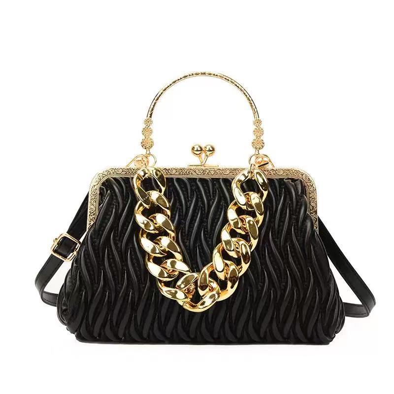 Chain black