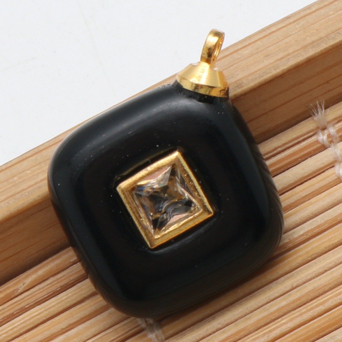 10:Schwarzer Obsidian