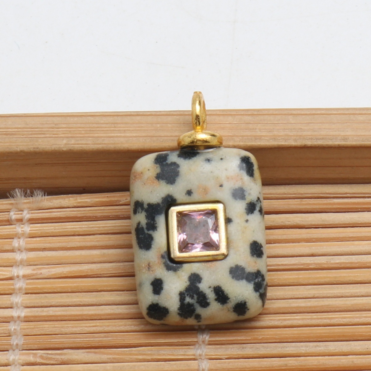 dalmatian 16x12x5mm