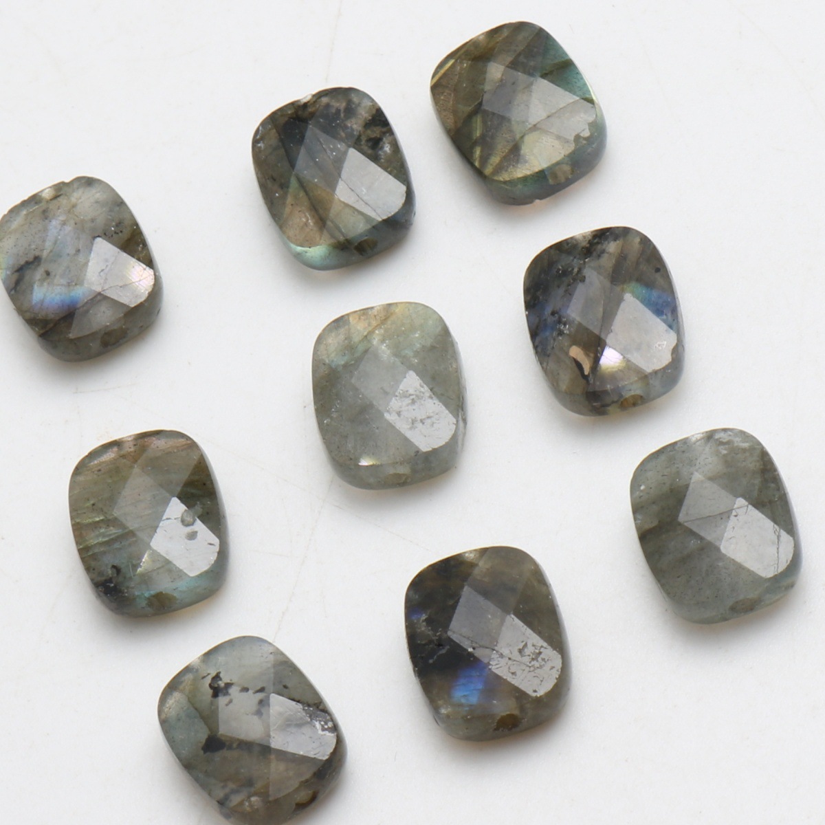 labradorite 10x8x4.5mm