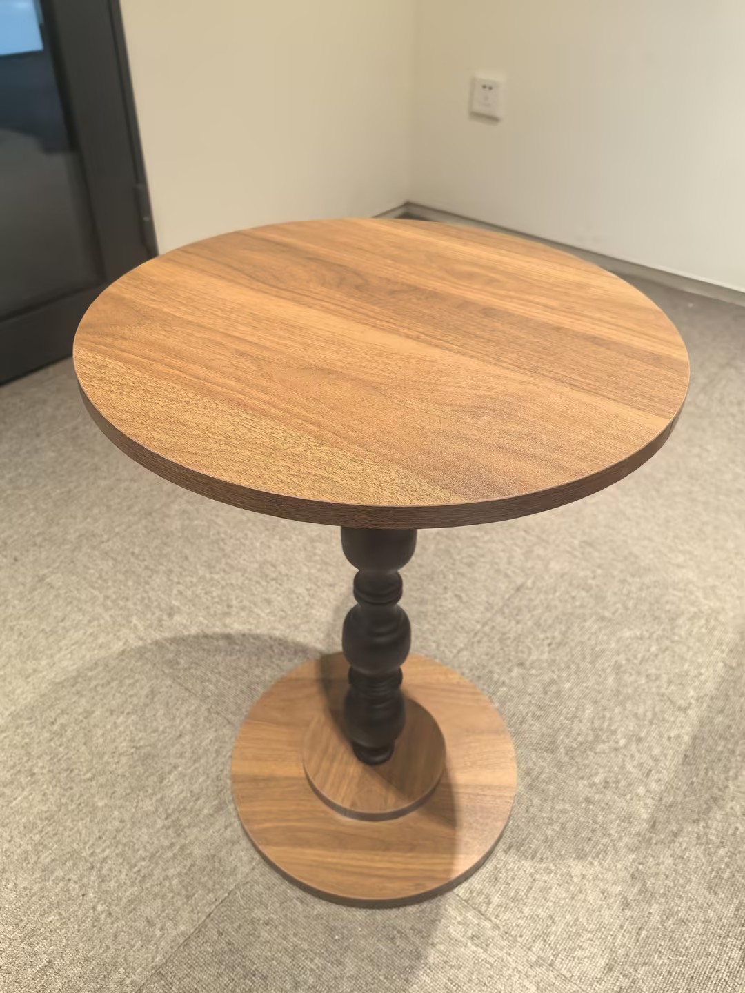 Walnut color