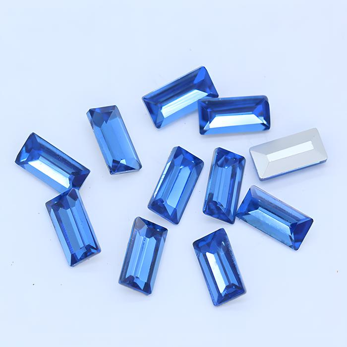 Light blue (natural color) trapezoid diamond 2*4mm