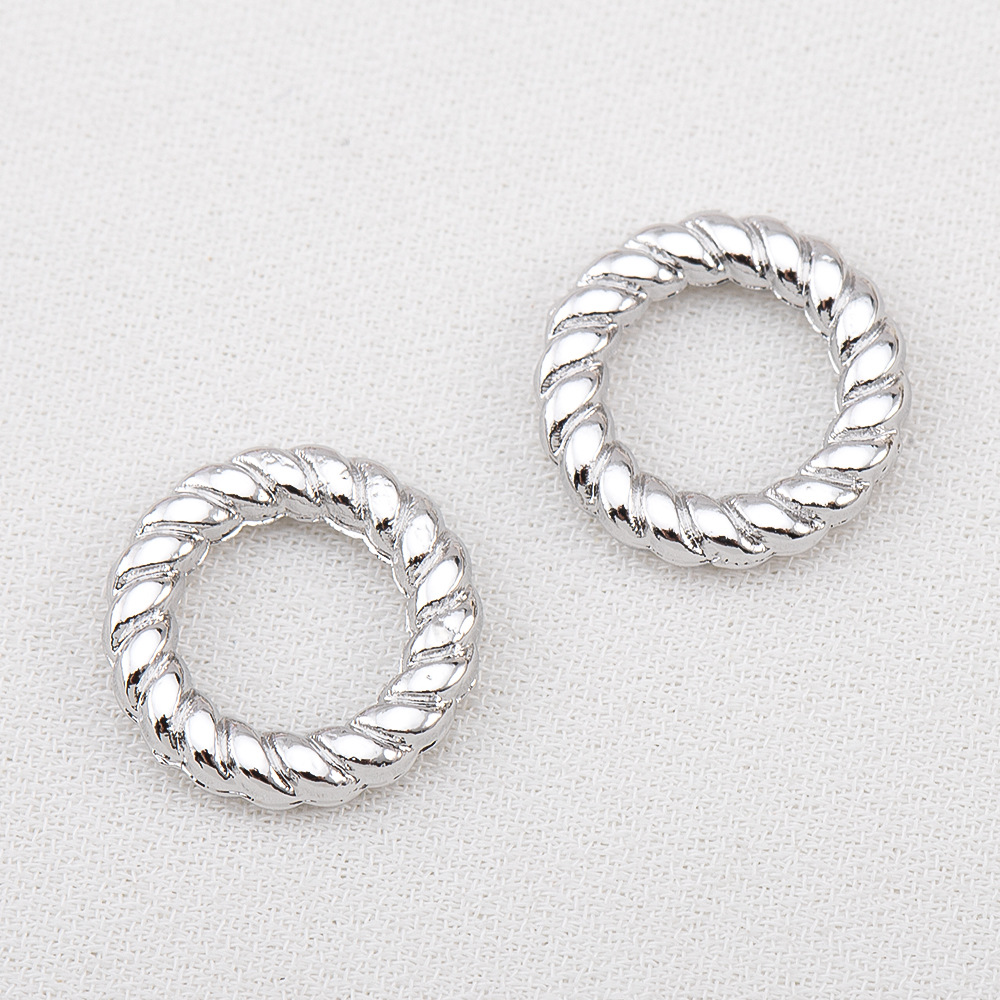White k color-1.5x10mm 20pcs