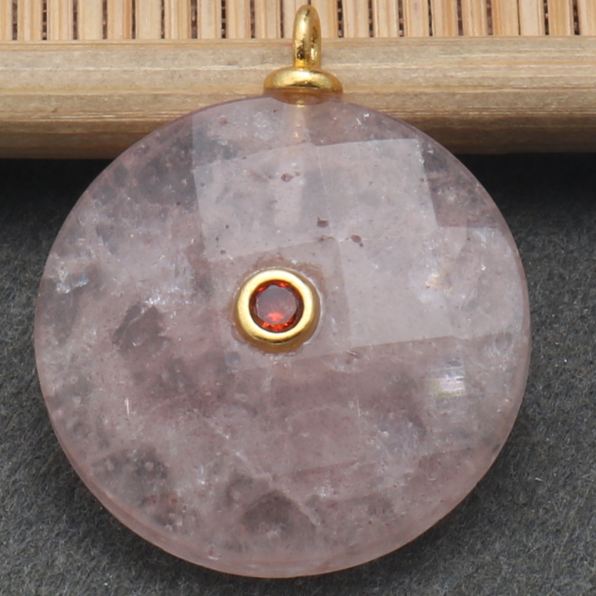 Strawberry Quartz 25.4x7.8mm