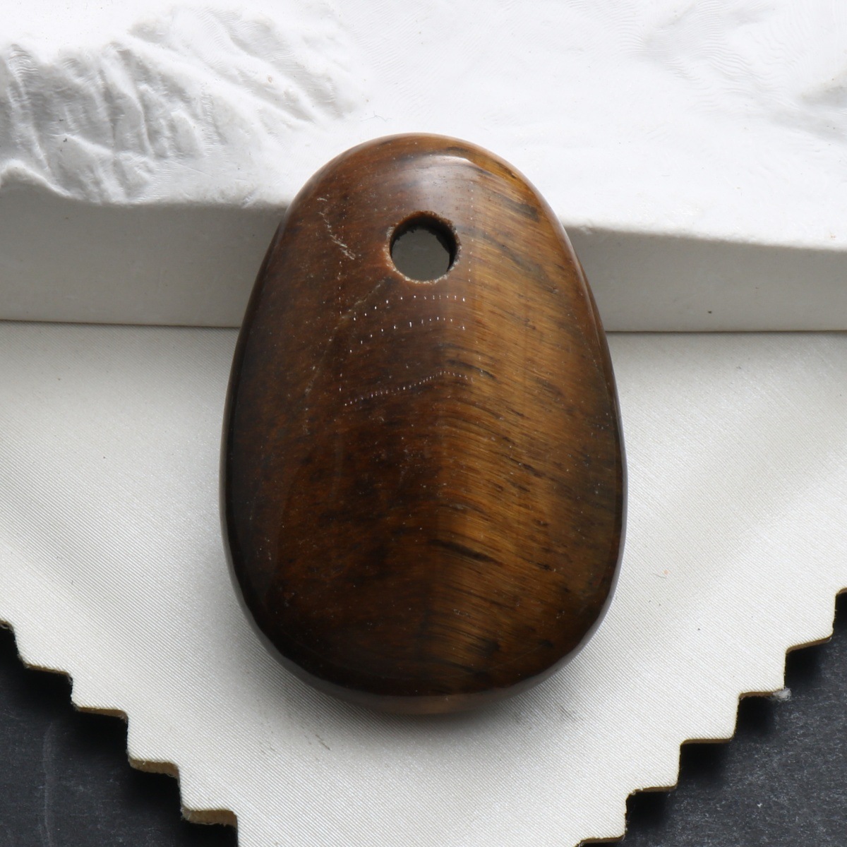 tiger eye 25*35*7mm