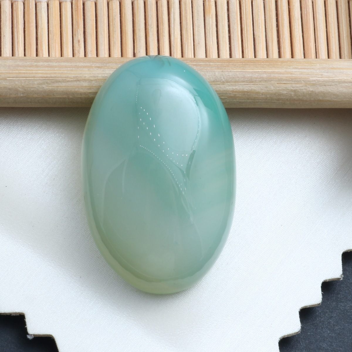 green agate 30*20*8mm