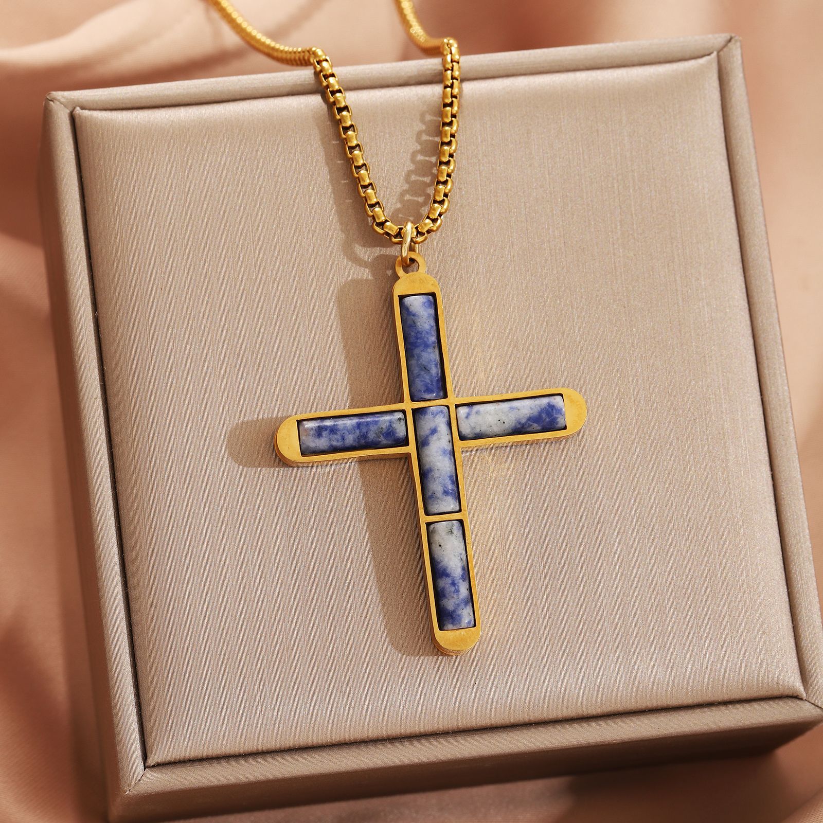 Blue cross necklace gold