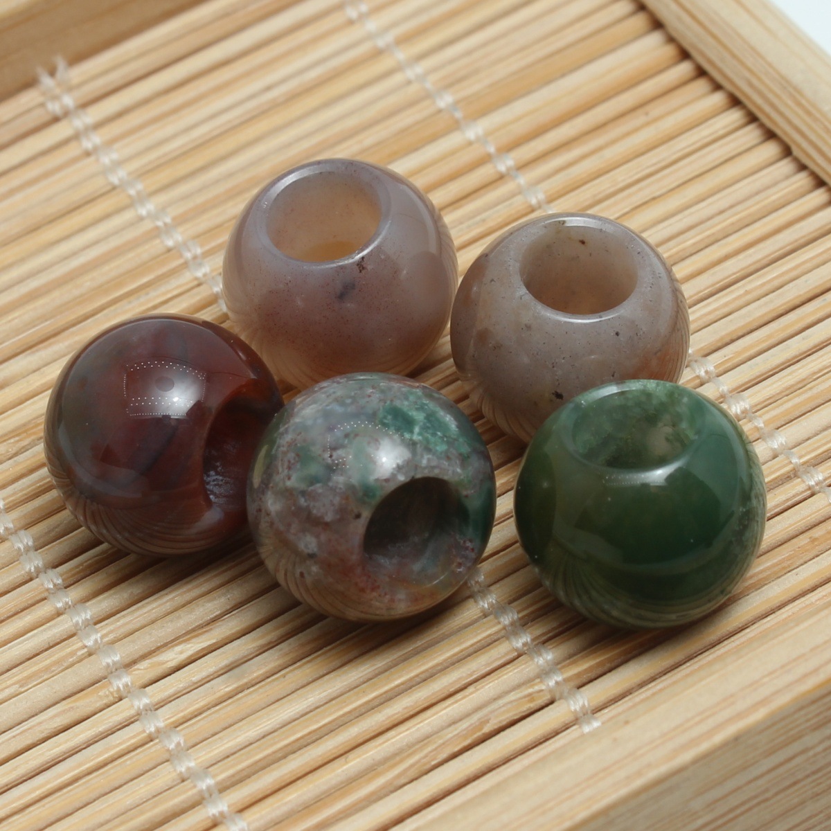 Indian agate 12mm (inner diameter 5mm)