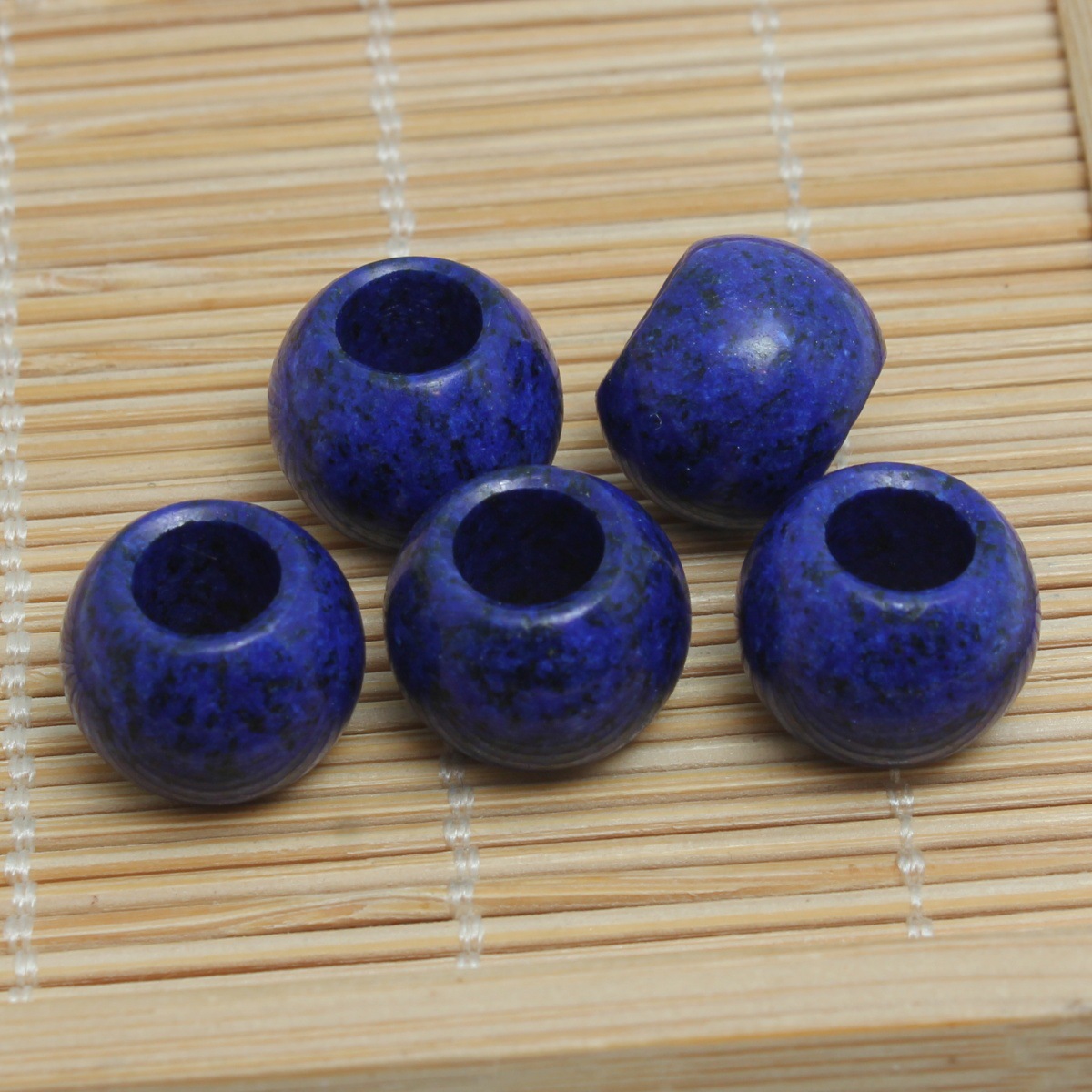 Imitation lapis lazuli 8mm（2.5-3mm)