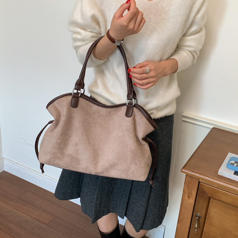 Khaki without pendant