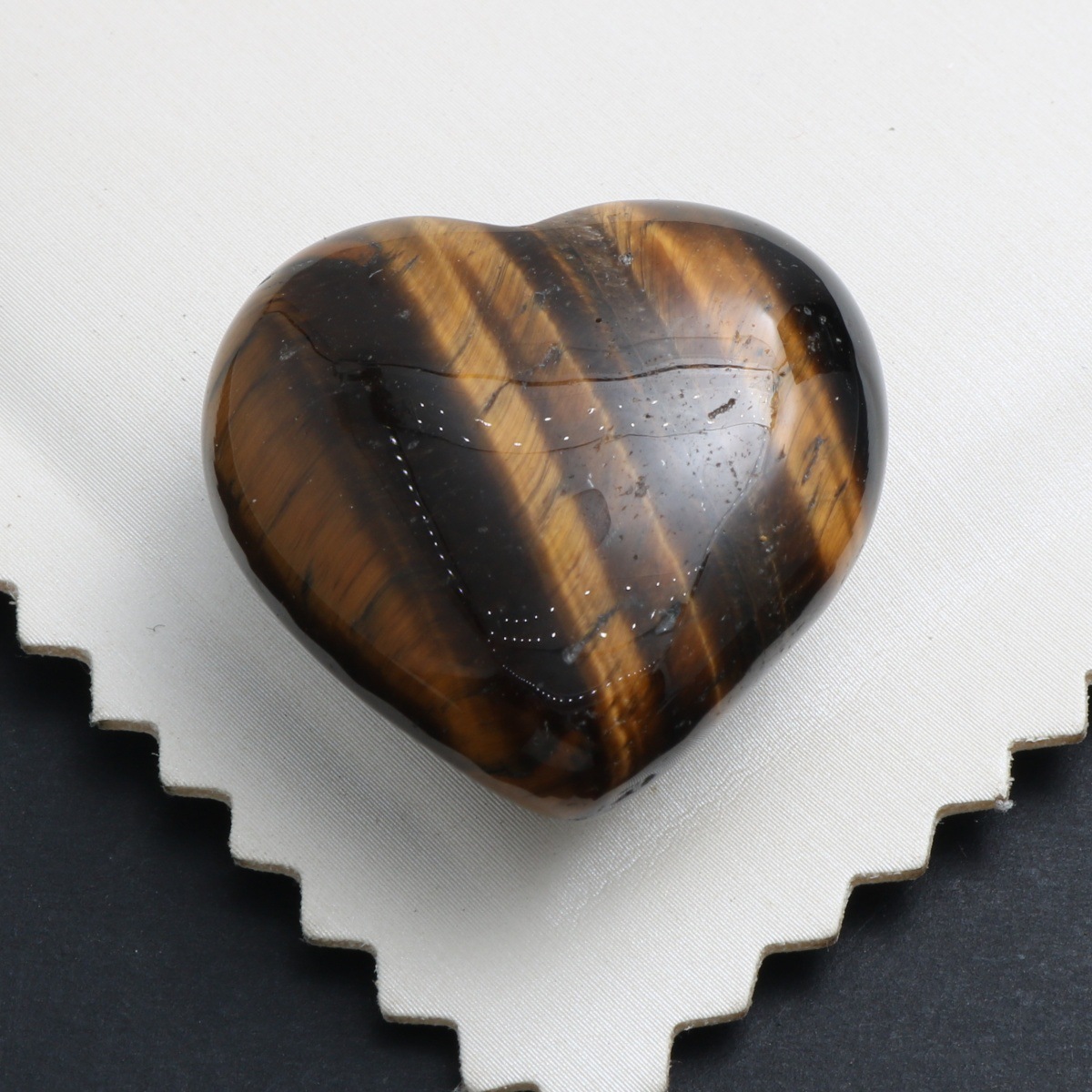 Tiger's Eye Stone 30x30x15mm