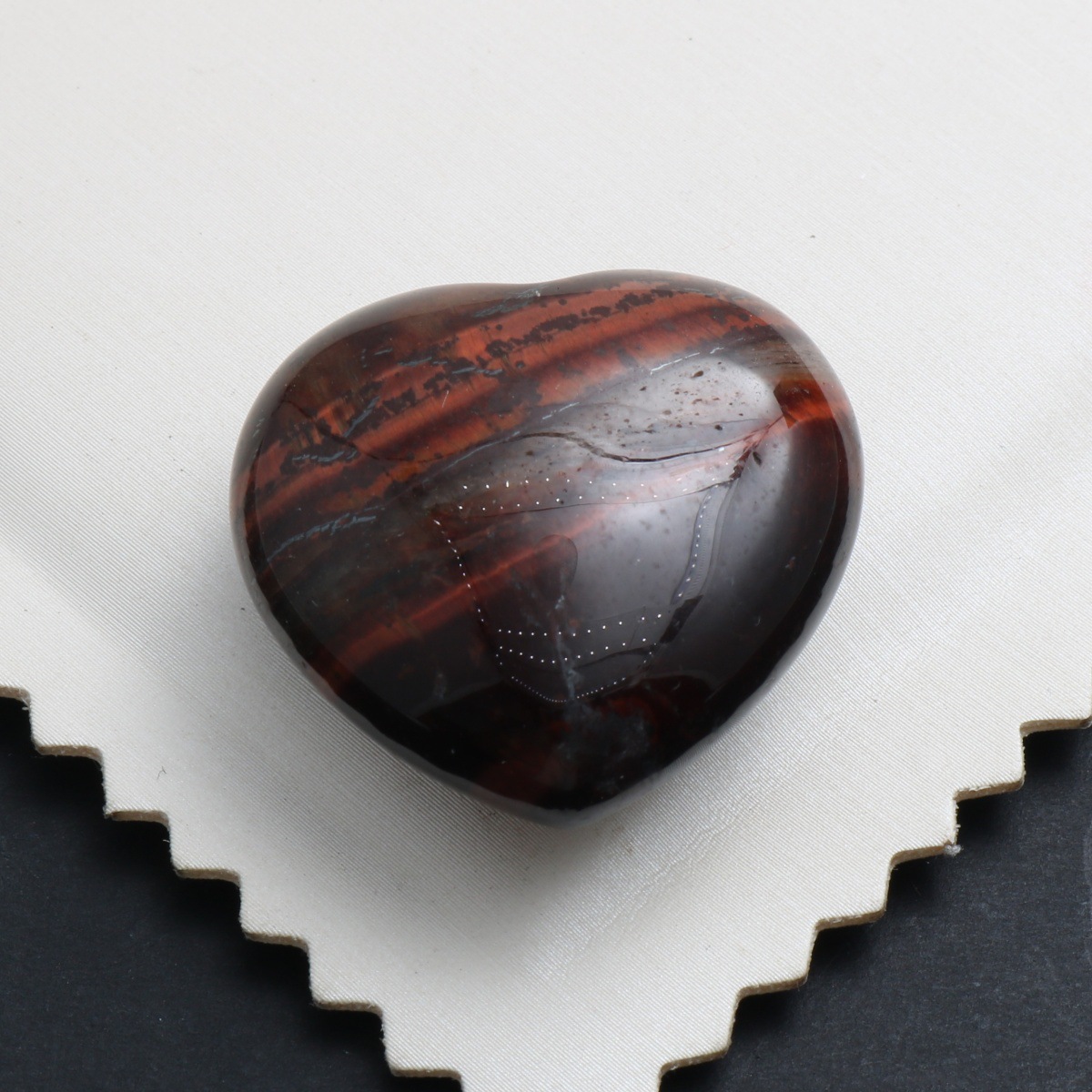 Red Tiger Eye 30x30x15mm