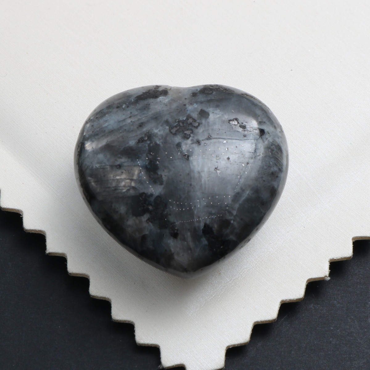 Black Flash 30x30x15mm