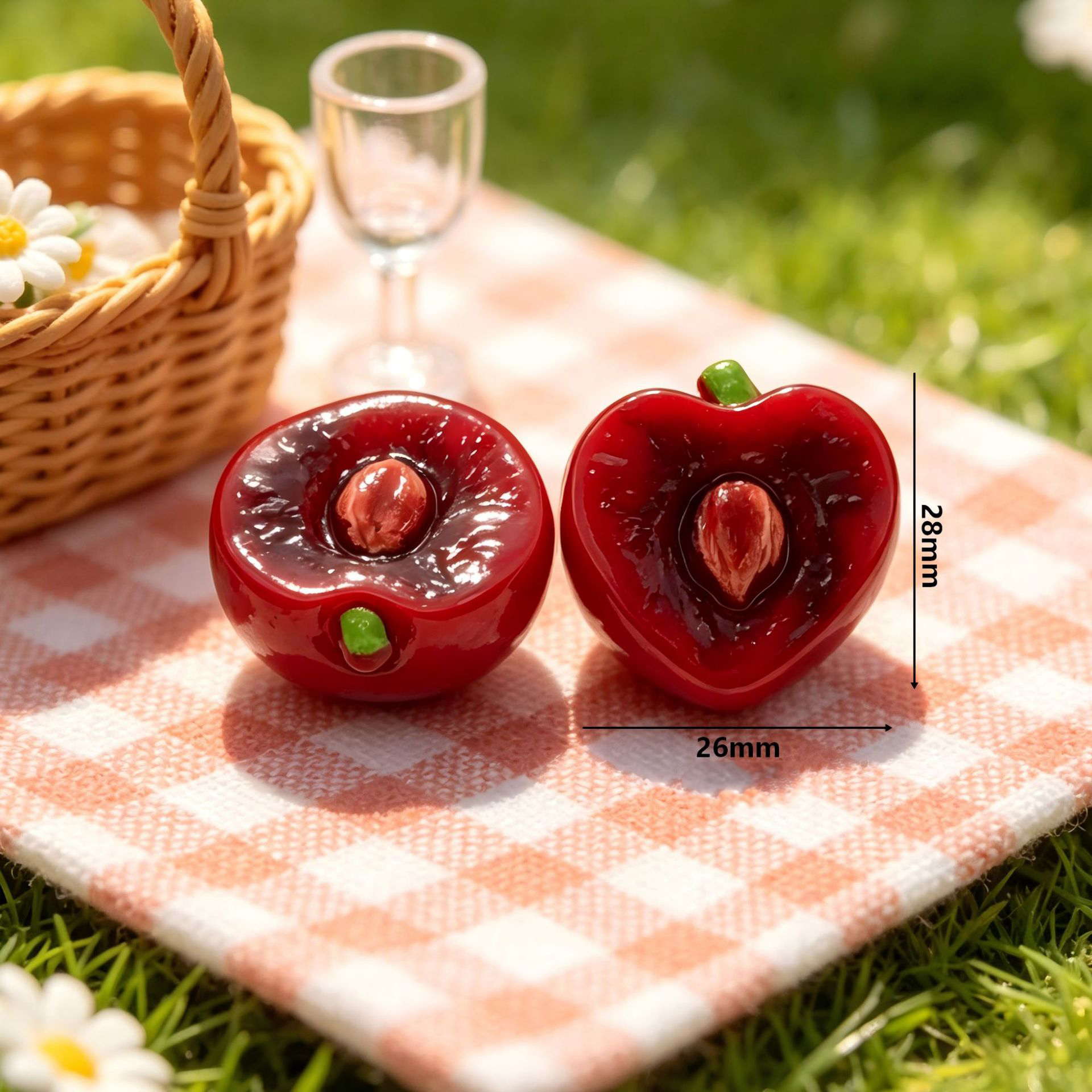1:Simulated half-cut cherries