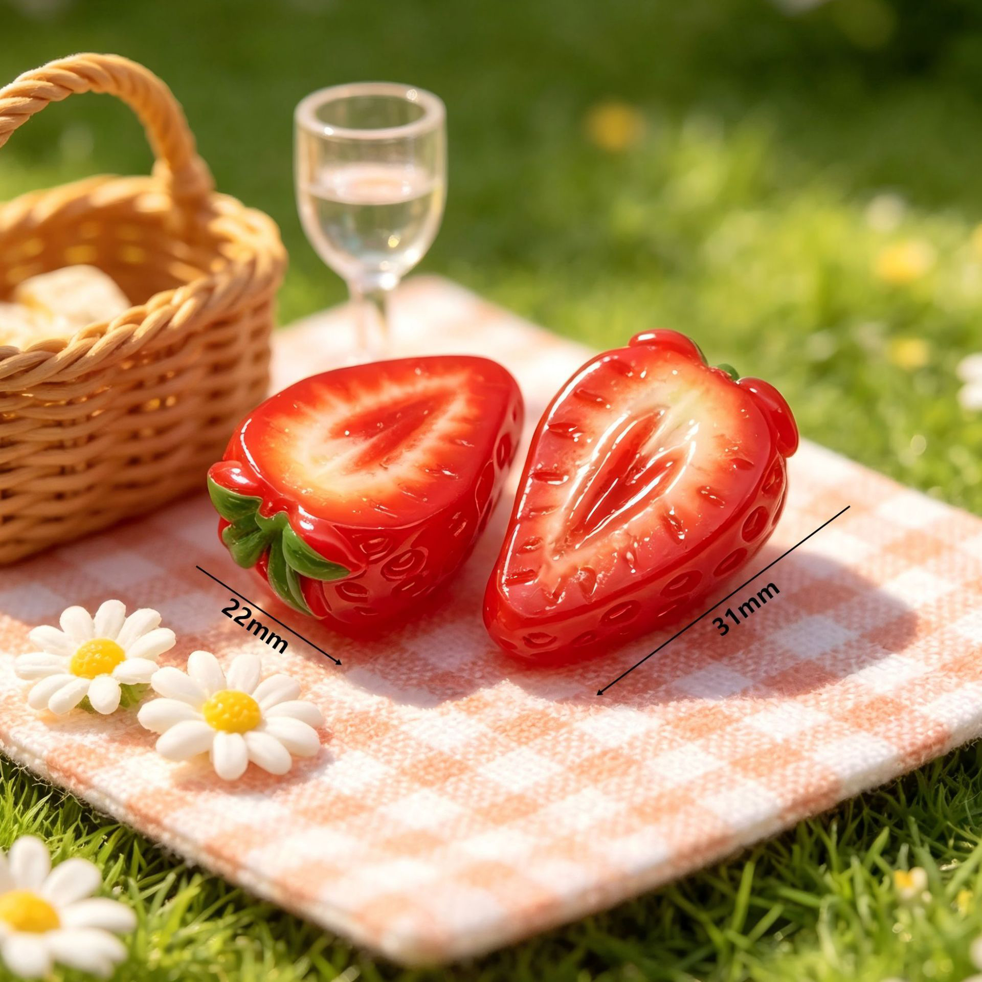 5:Simulated half-cut strawberries