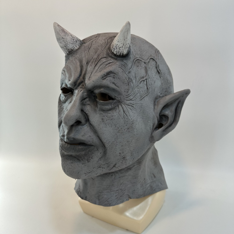 05 gray horned devil