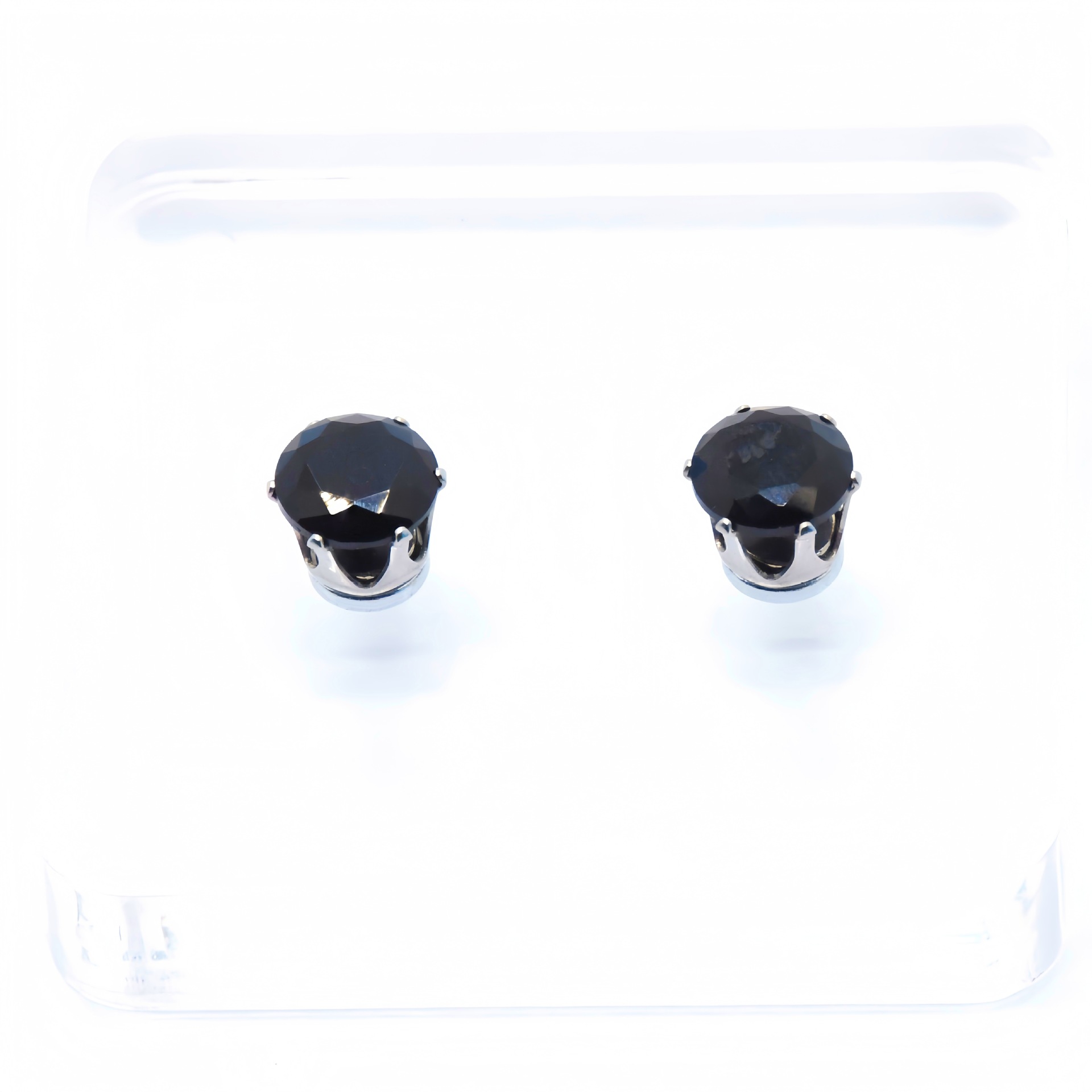 Black zircon (8mm pair)