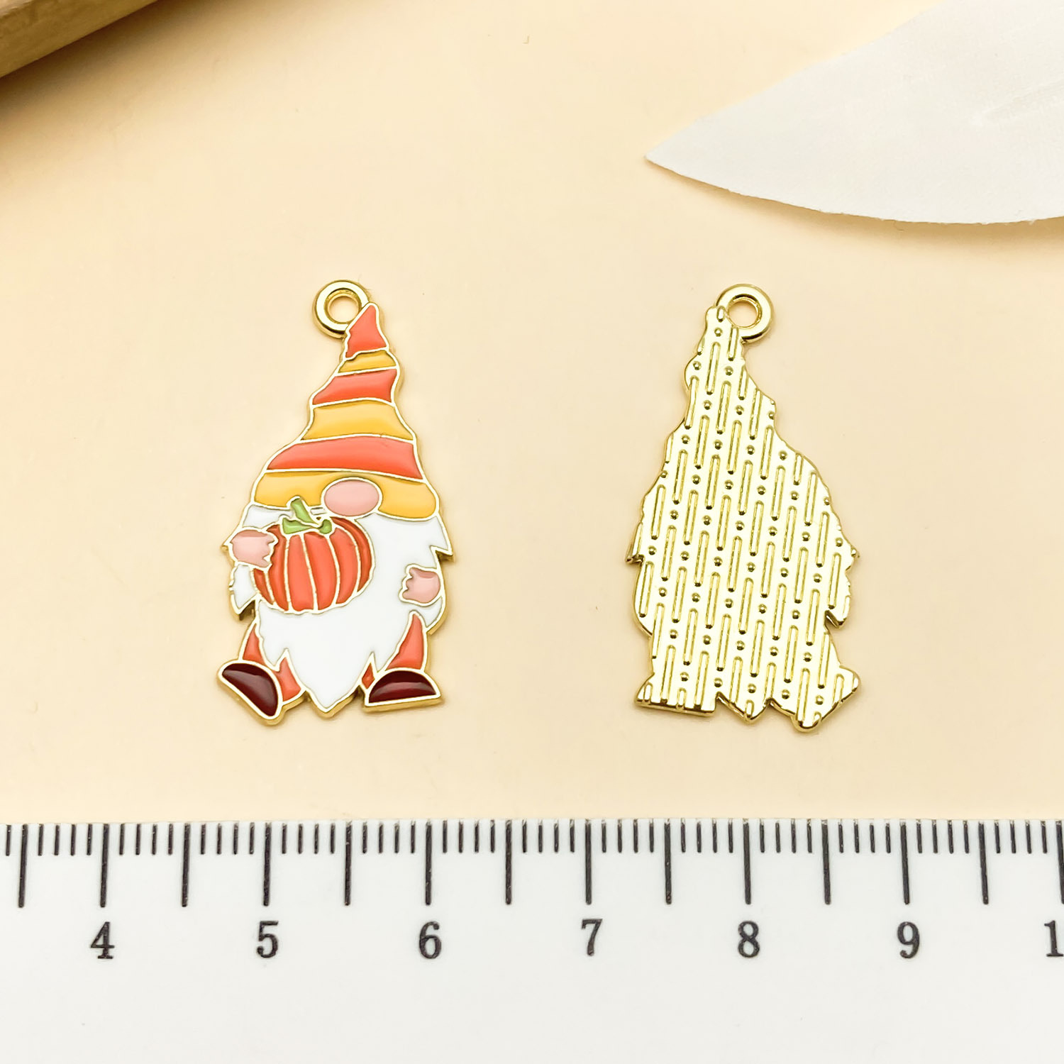 7:21714-1 30x15mm-1.7g oil dripping orange kc zinc alloy thanksgiving dwarf