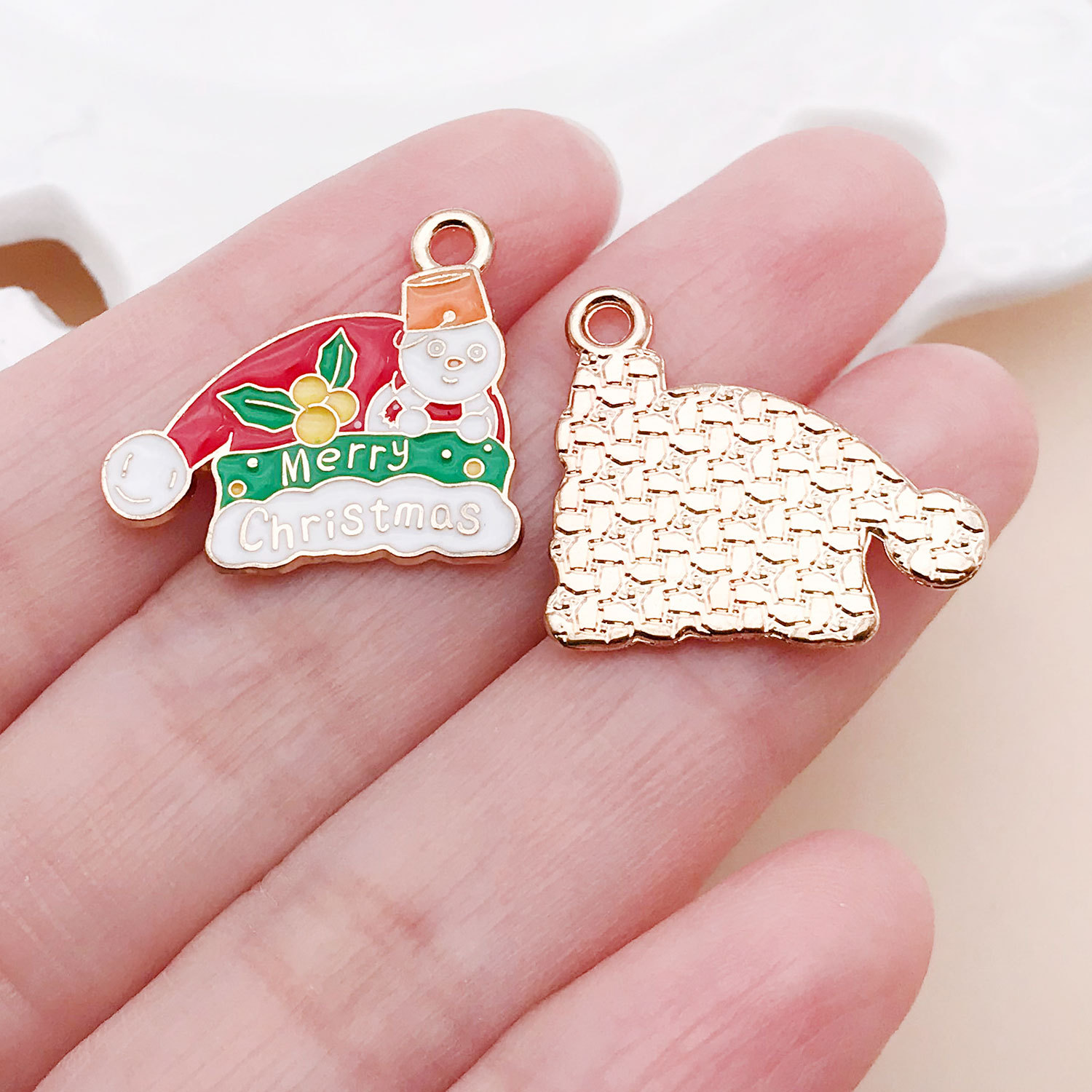 11:19691-1 piece 20x21mm-1.4g red zinc alloy dripping oil kc gold christmas snowman christmas hat