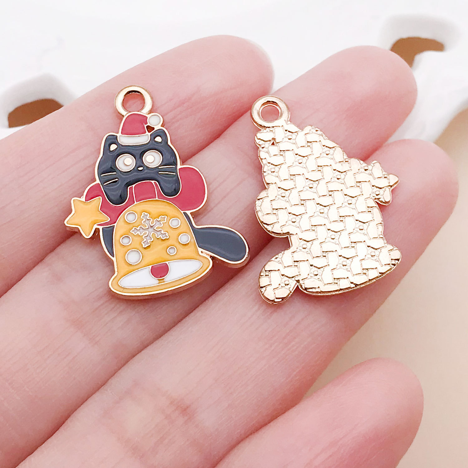12:25250-1pcs 25x19.5mm-1.5g yellow dripping zinc alloy christmas snowflake bell cat