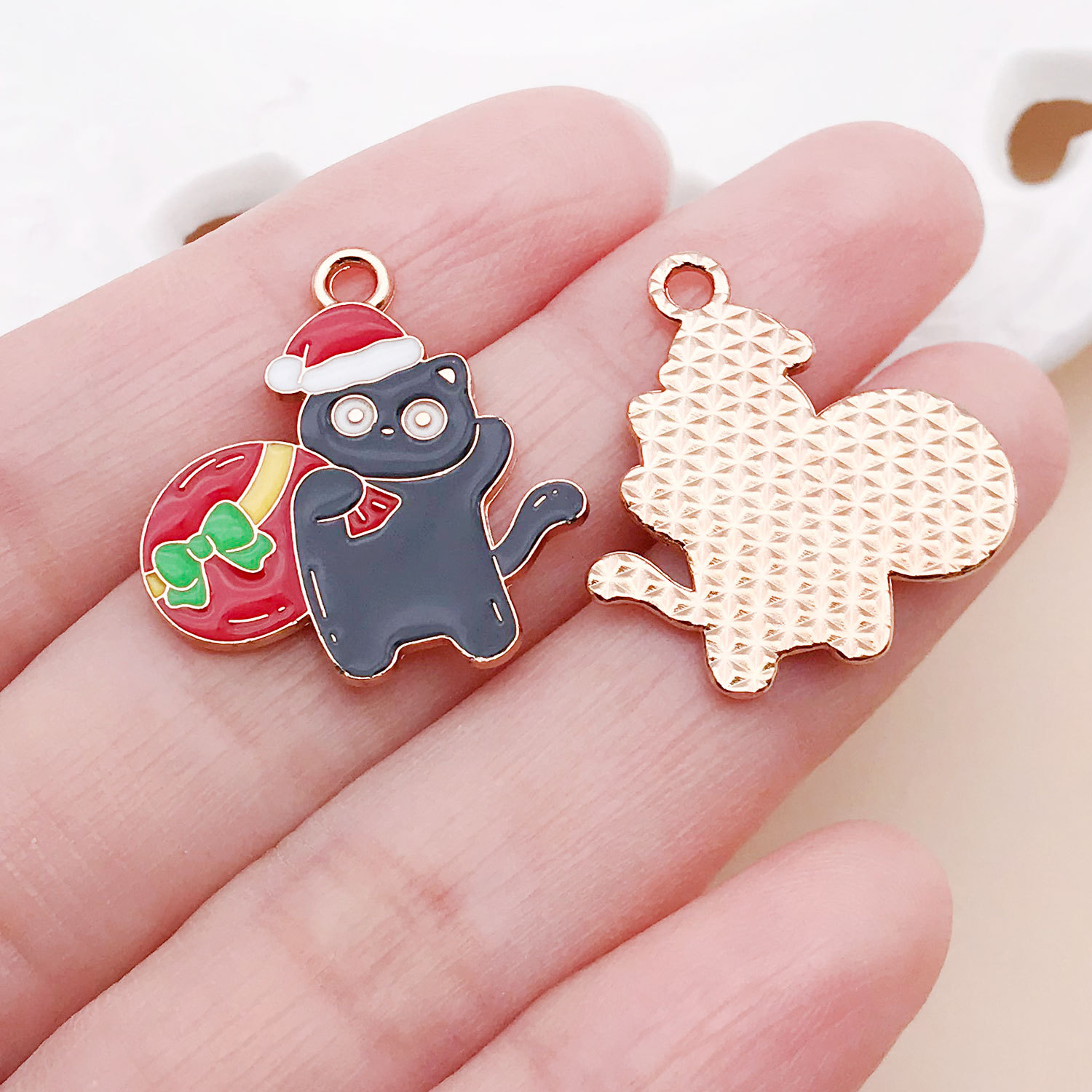 15:25253-1pcs 24x22mm-1.4g black oil dripping zinc alloy christmas gift bag cat
