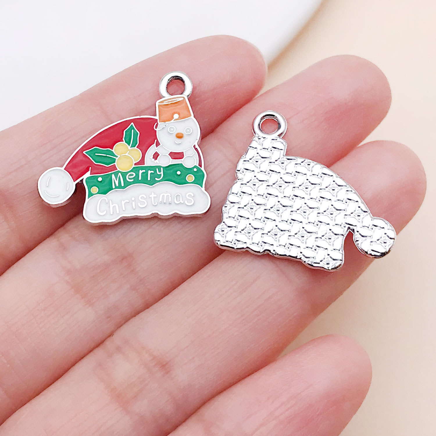 6:19665-1 piece 20x21mm-1.4g white k drop oil red zinc alloy christmas snowman christmas hat