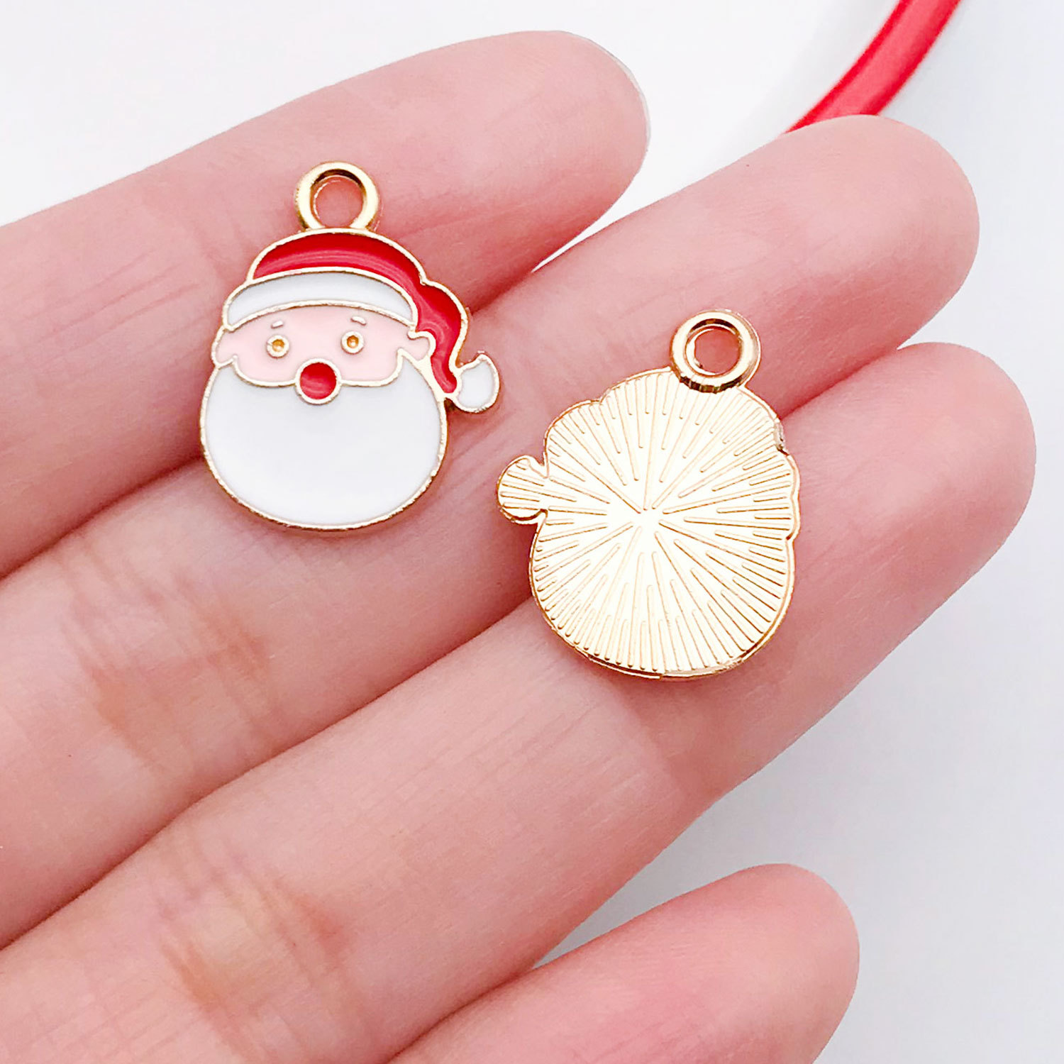13:21047-1 red zinc alloy christmas santa 19x15mm-1.1g