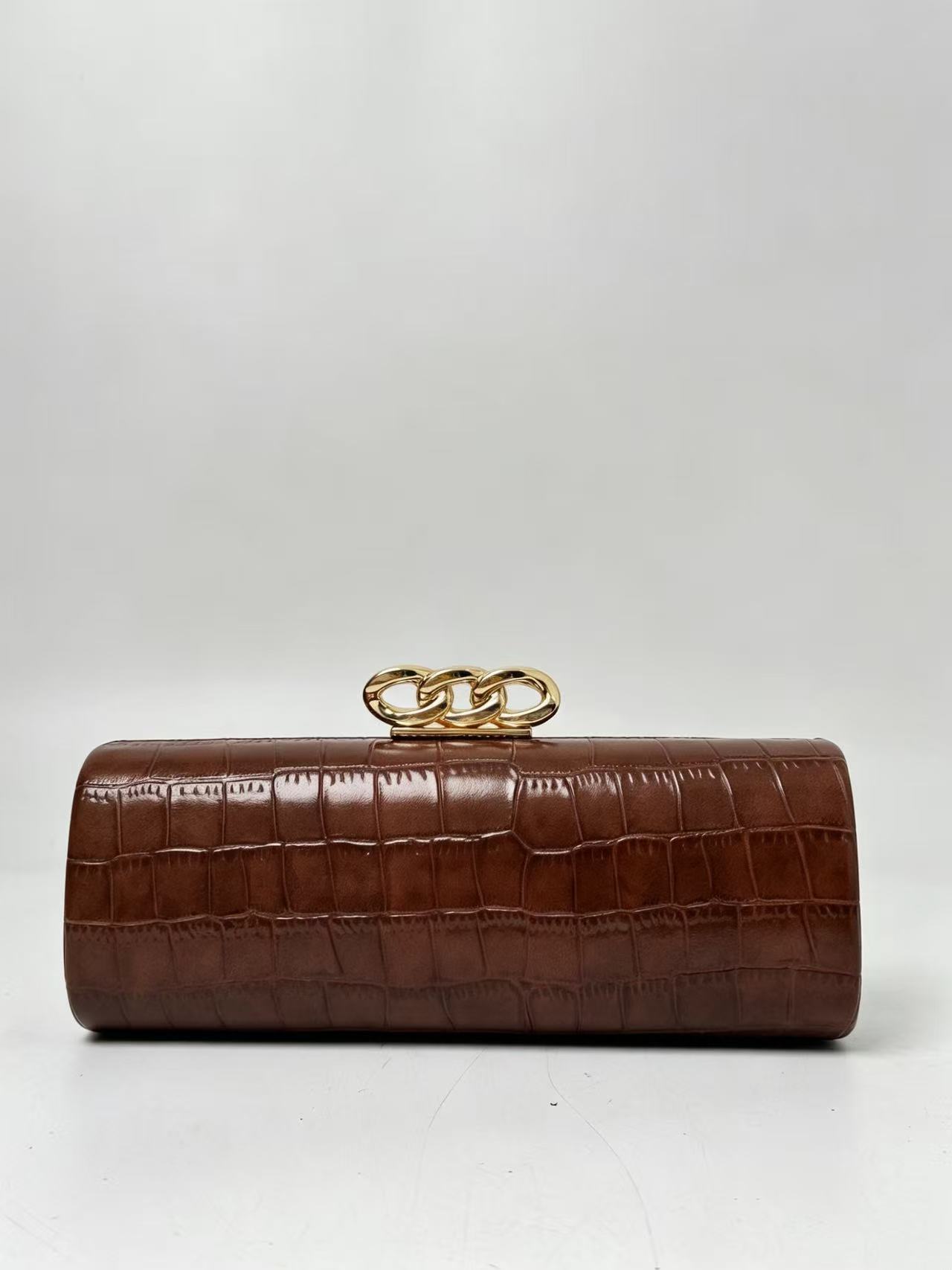 Chestnut color
