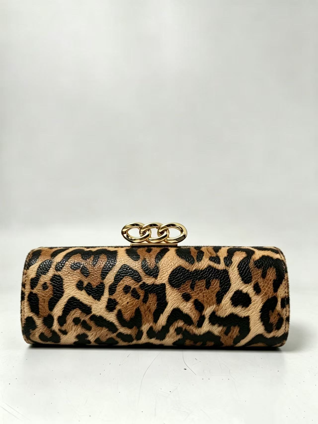 Leopard print