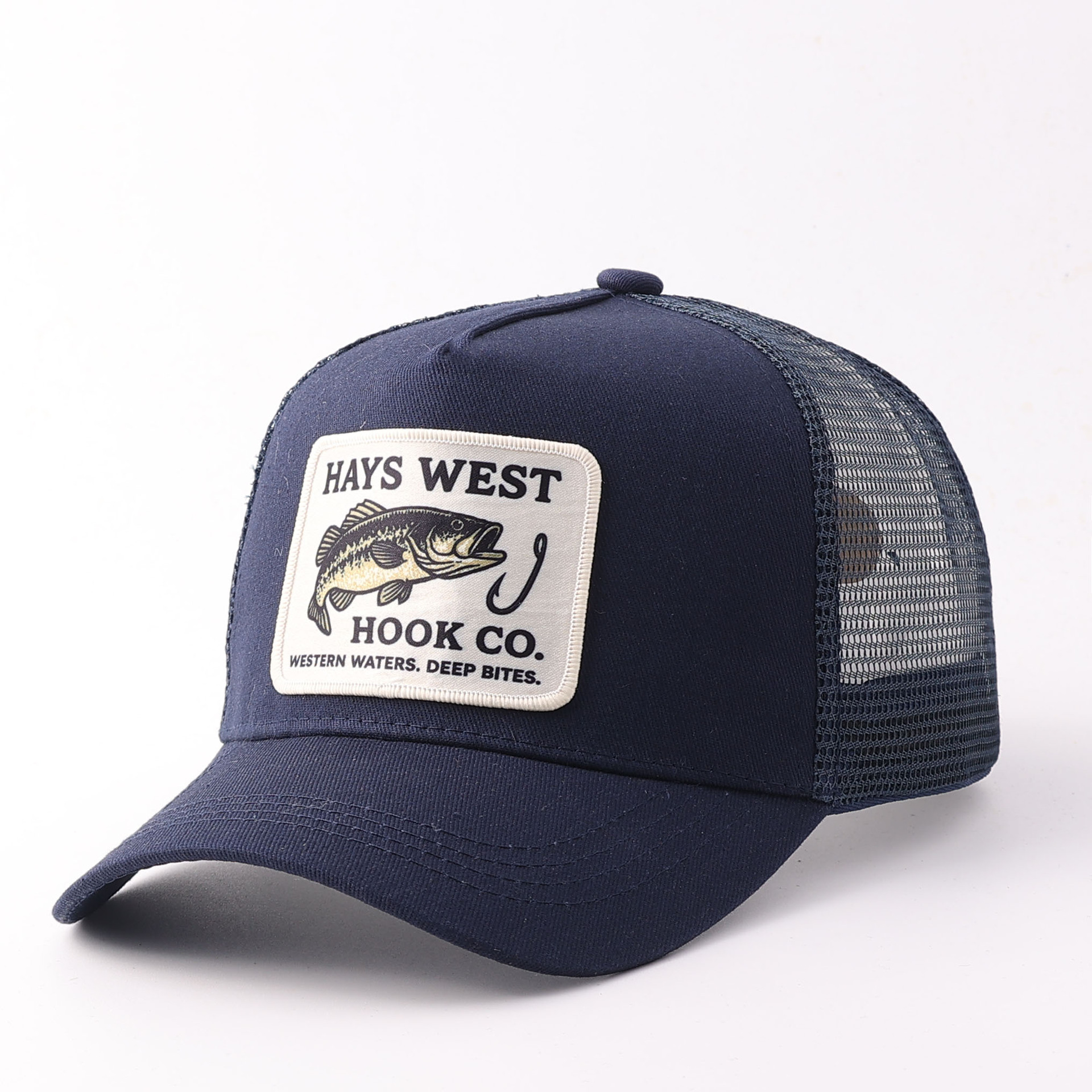 Embroidered fish patch mesh hat-navy blue