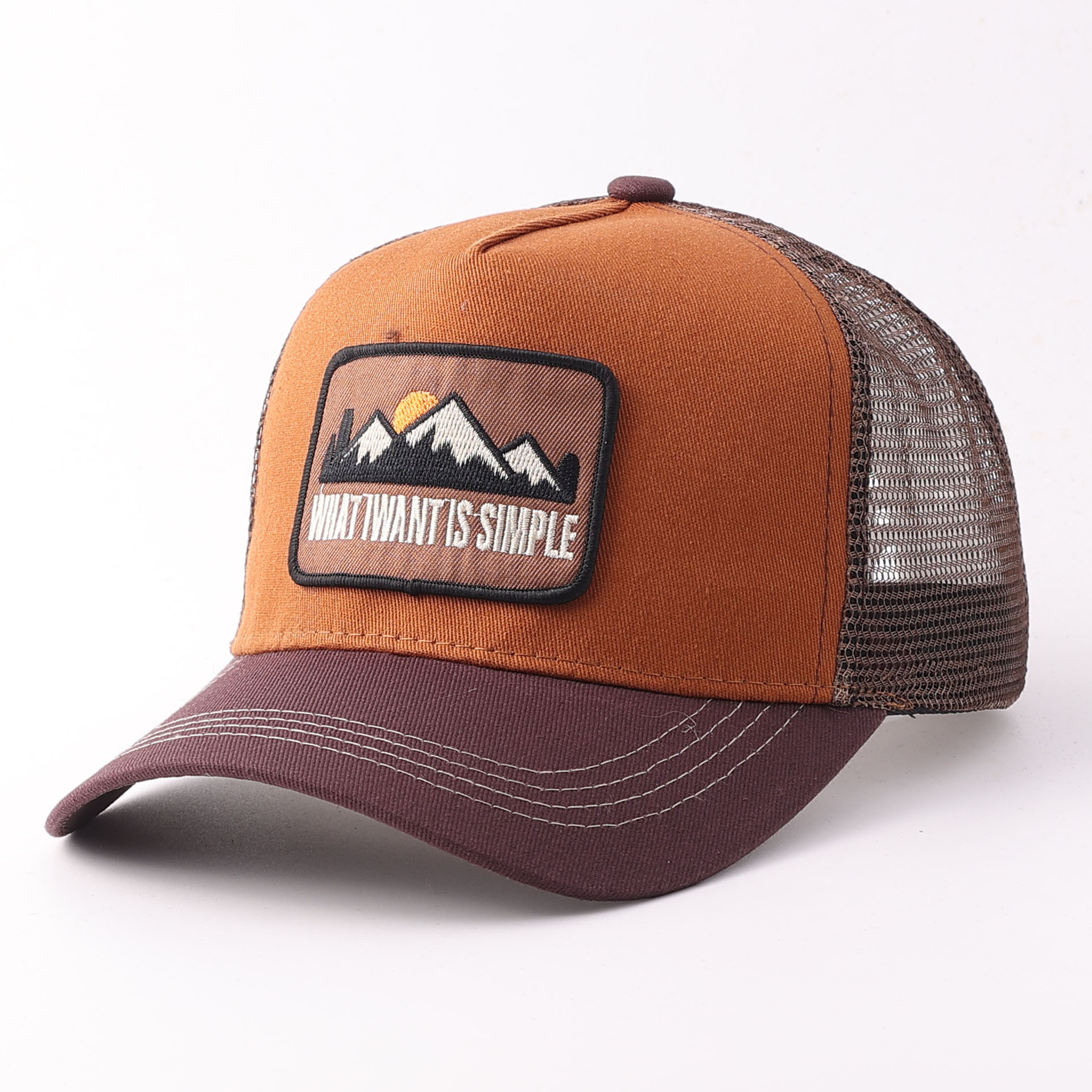 Embroidered peak patch mesh hat-brown coffee