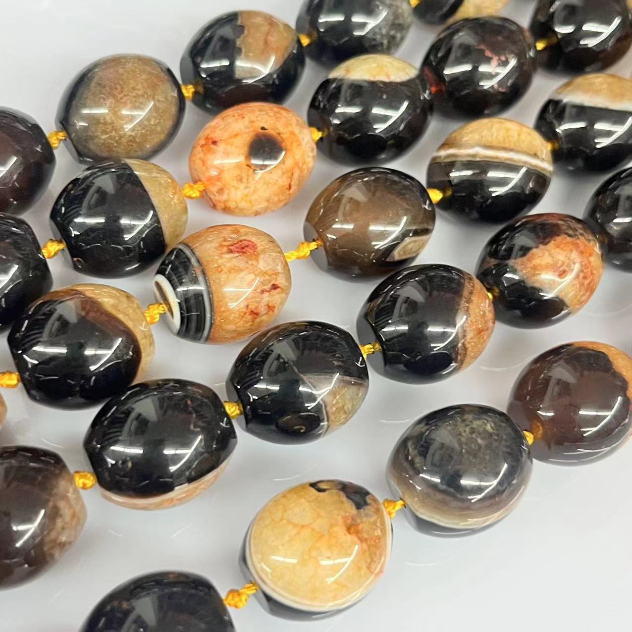 Black and yellow 18x20mm