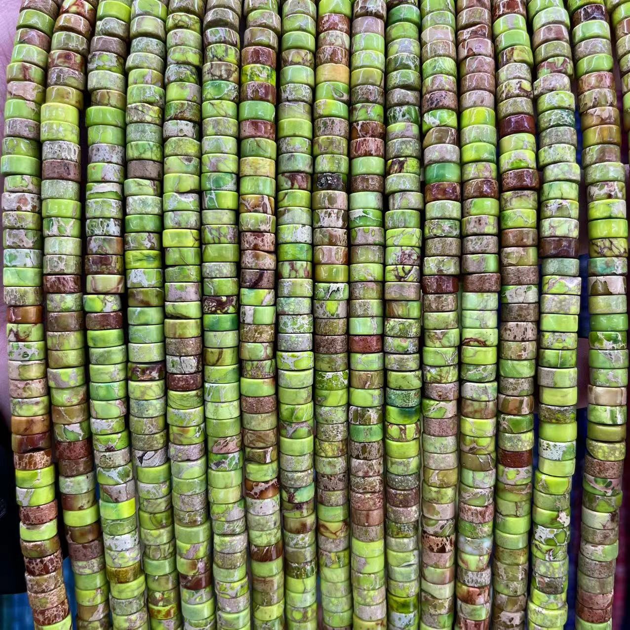 Fruit green emperor stone 3x6mm