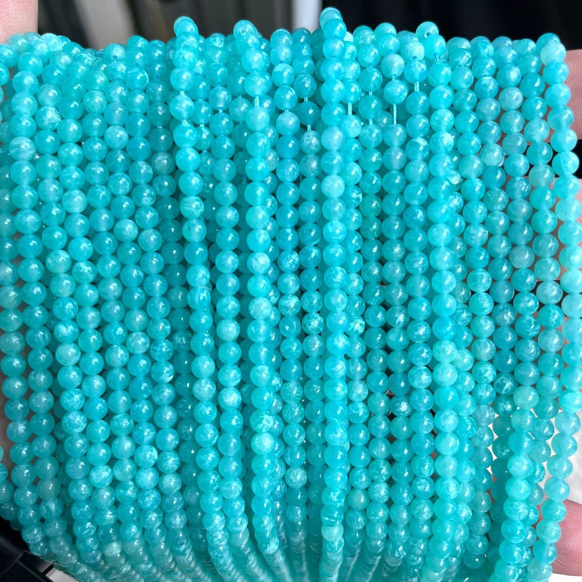 4mm (about 90 pieces)