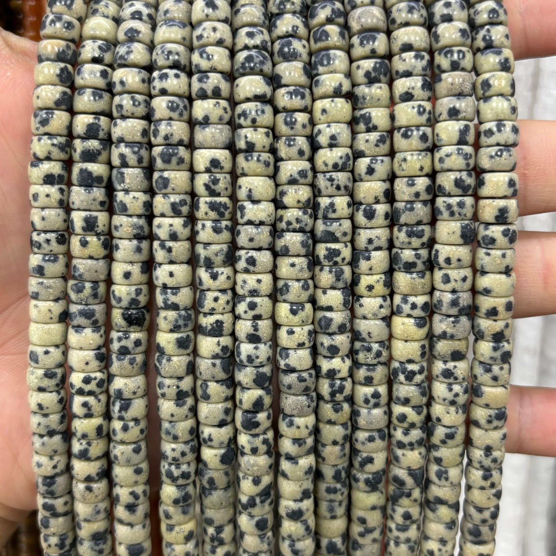Speckled stone 4x7mm
