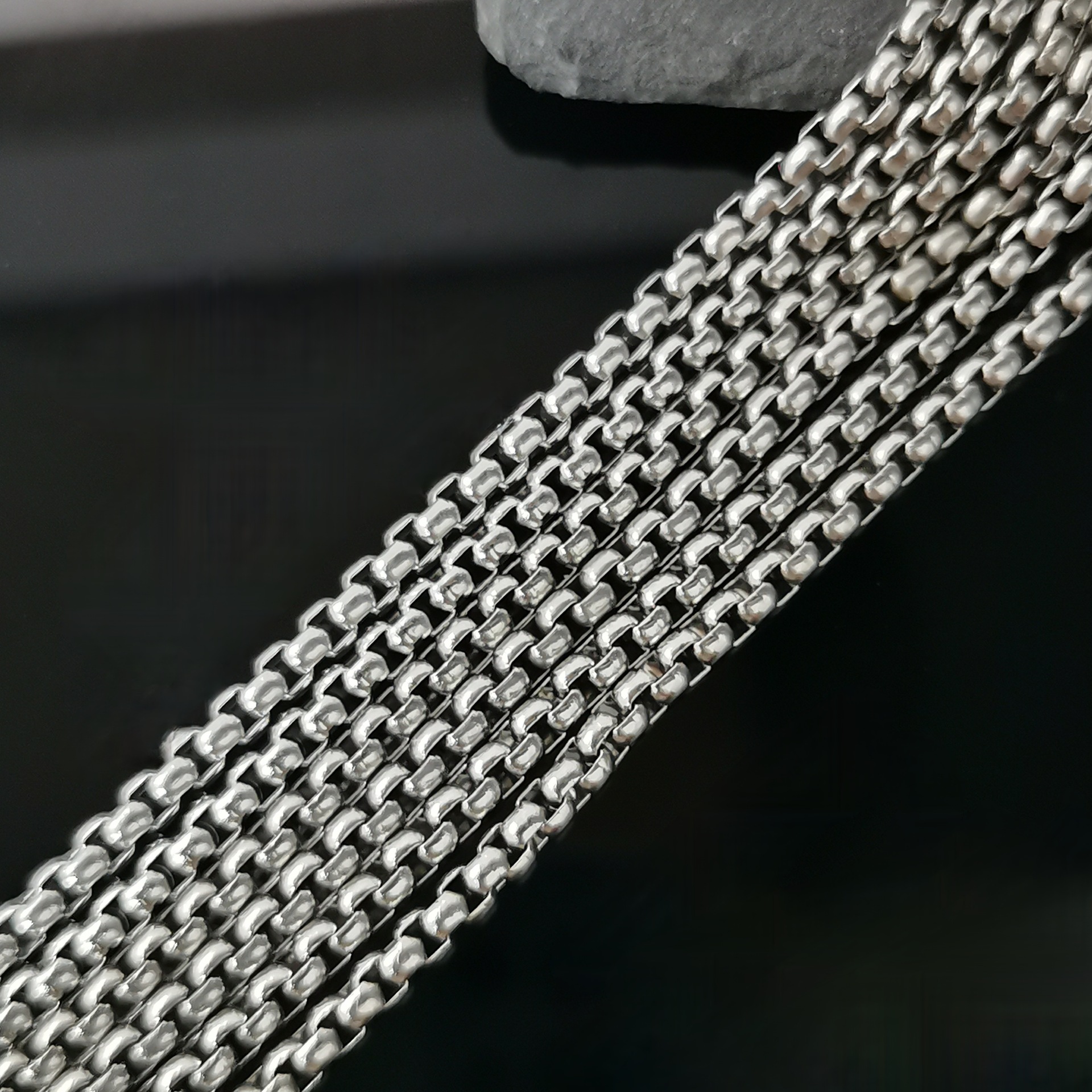 2:Chain 3.0mm*60cm