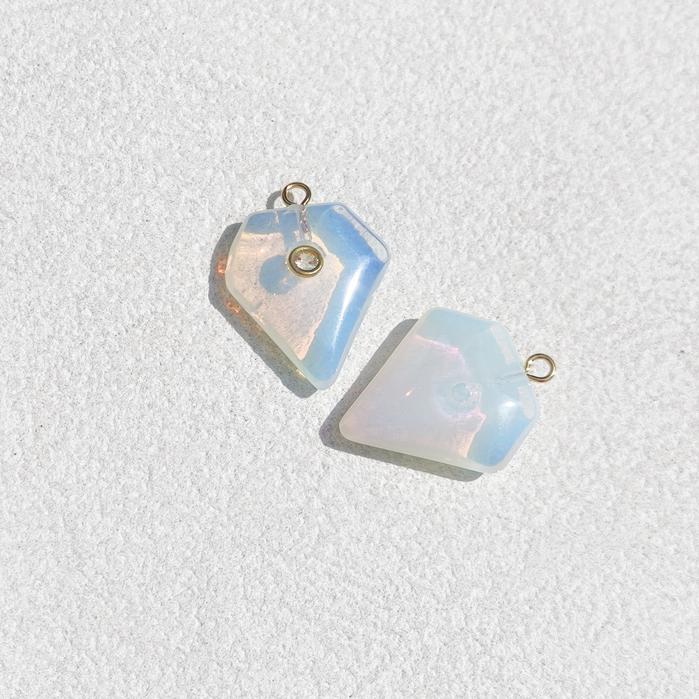 Synthetic opal