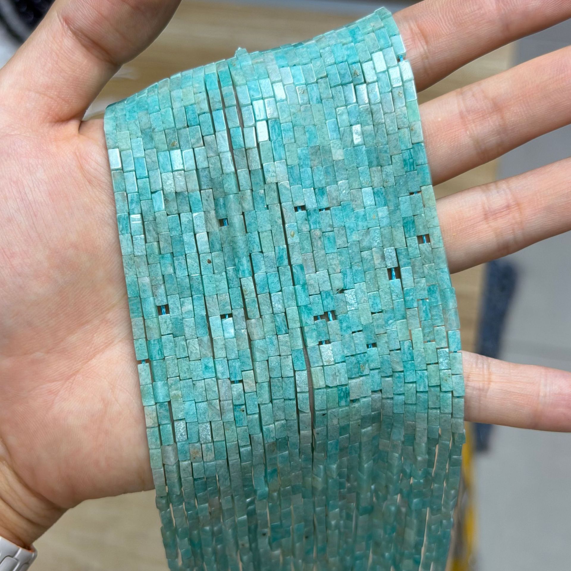 Amazonite 2x4mm