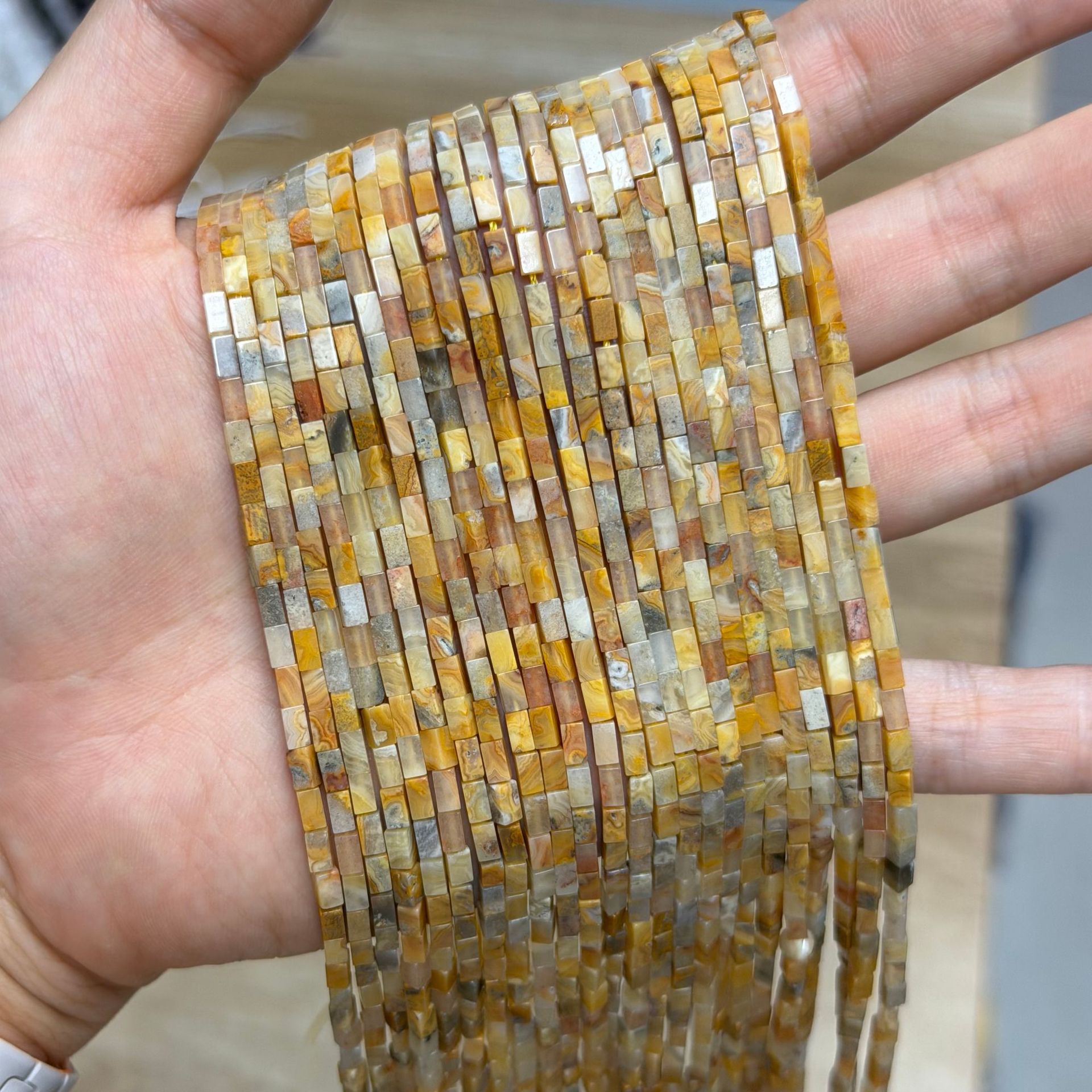 11:Yellow Crazy Agate