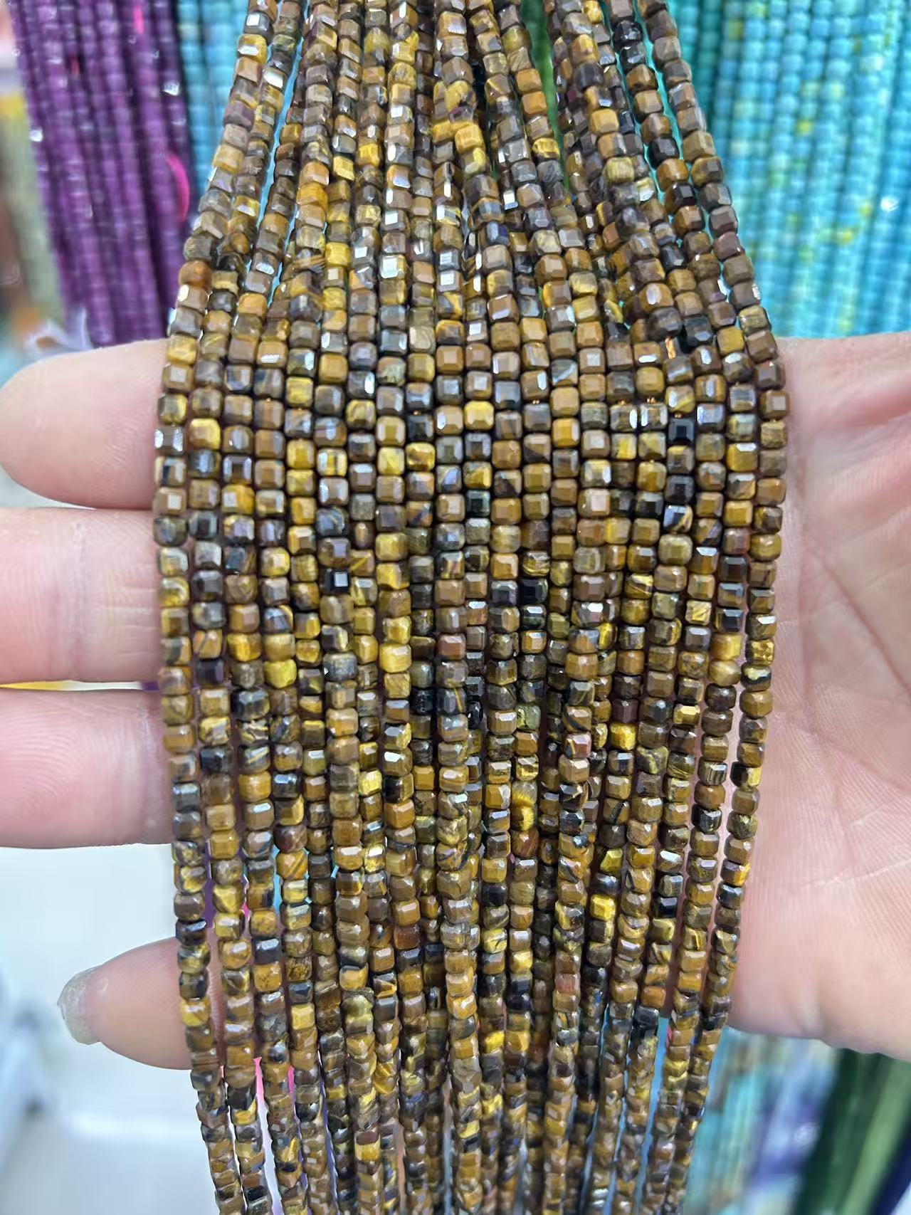 3:3*3mm tiger eye sugar cube