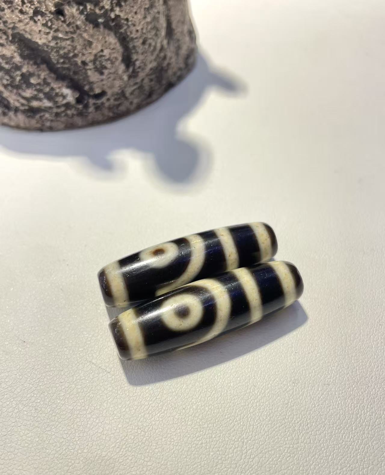 Two eyes 12x38mm