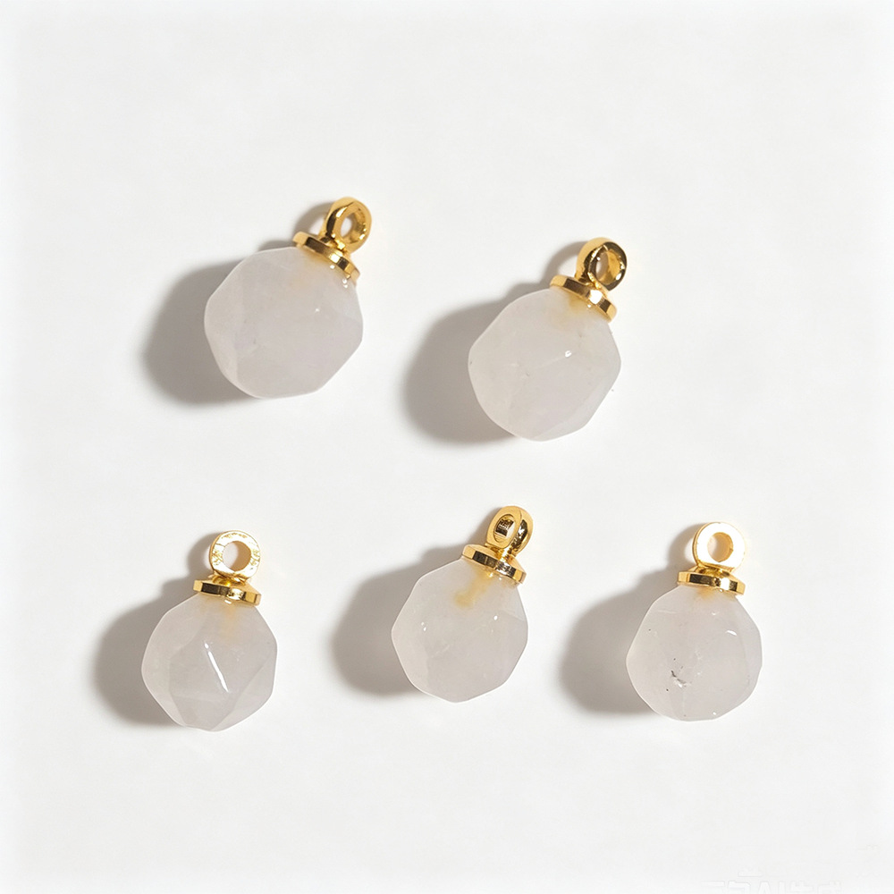 9:White crystal