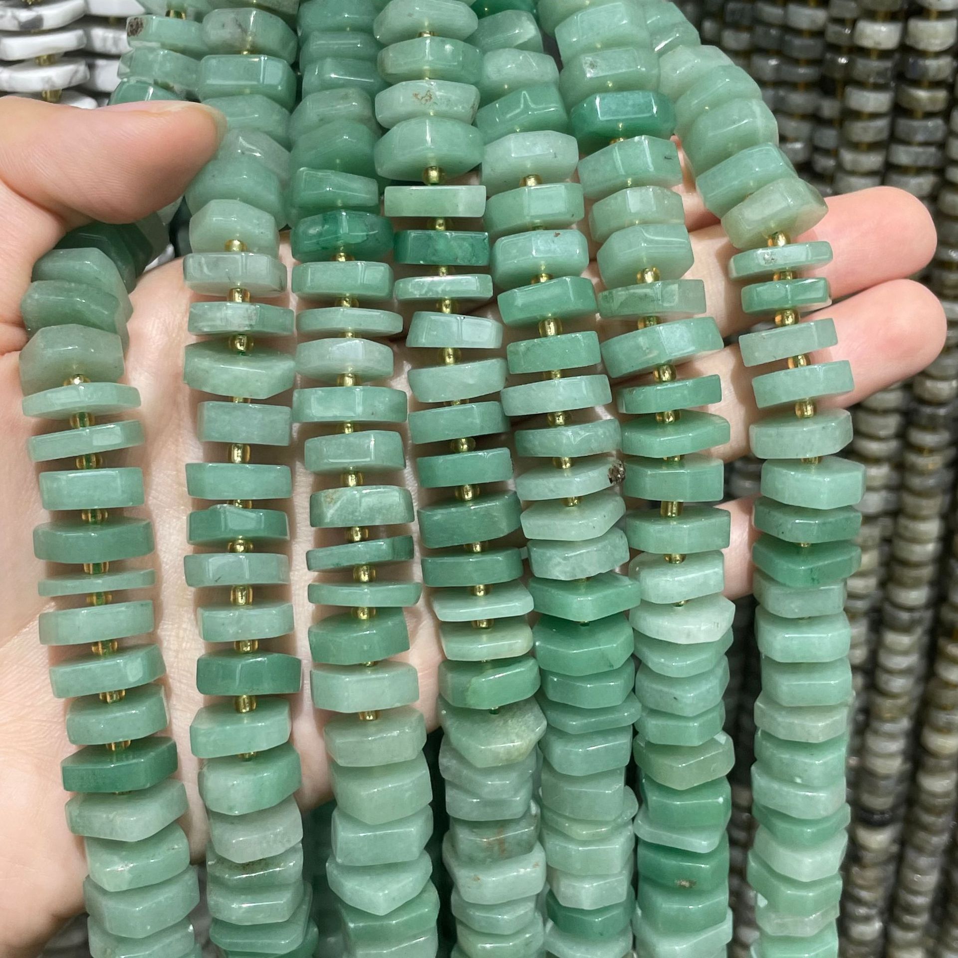 4:Natural green aventurine